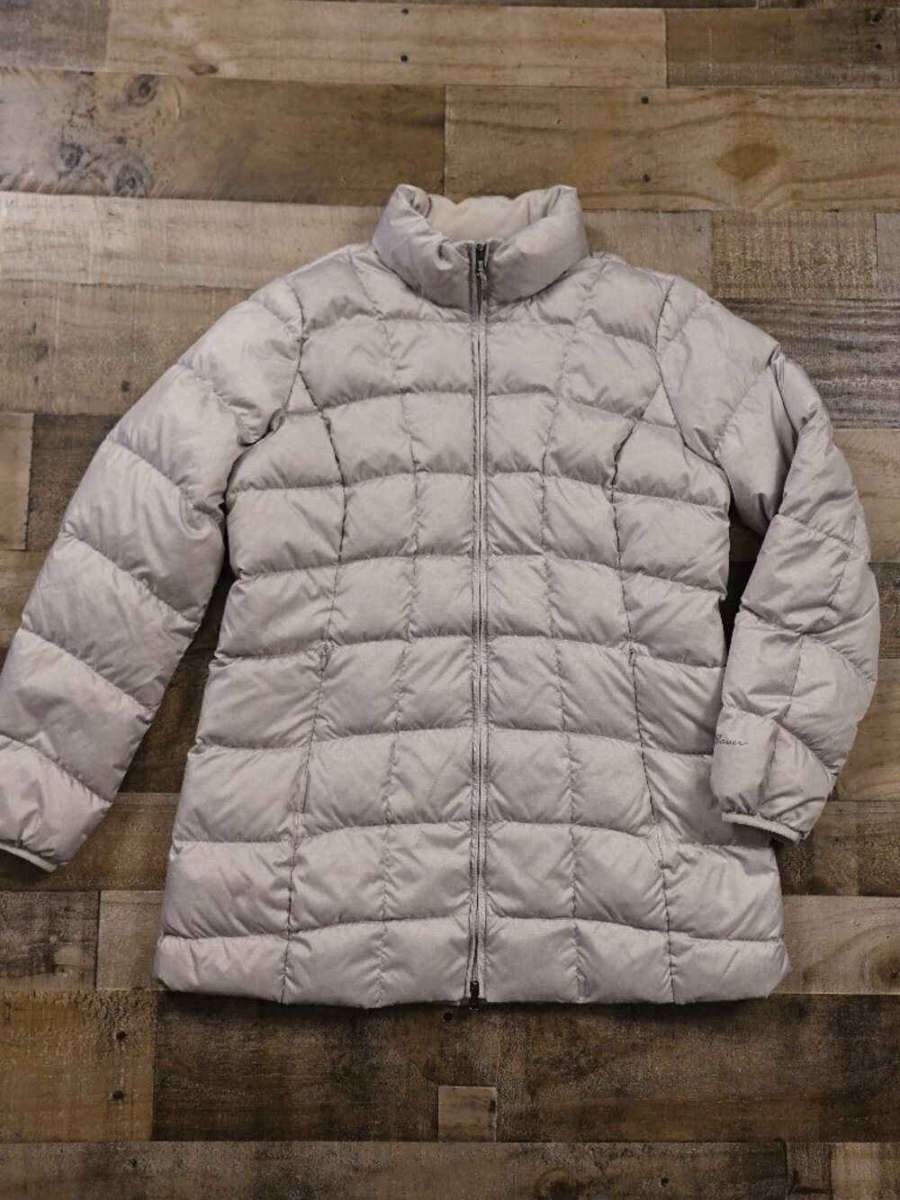 Eddie Bauer 650 Fill Down Puffer Jacket Women’s Large Gray Lightweight Winter‎